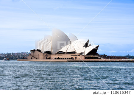 海から見たオペラハウス 118616347