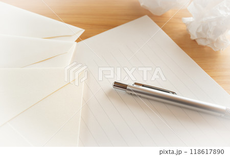 手紙 便箋 封筒 挨拶状 お礼状 便り レター メール 手紙 便箋 封筒 挨拶状 お礼状 便り レター メール 118617890