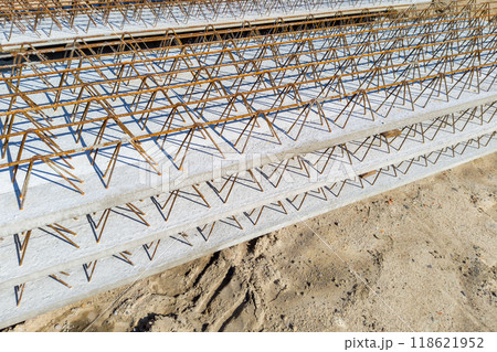Reinforced prefabricated concrete slab at construction site 118621952