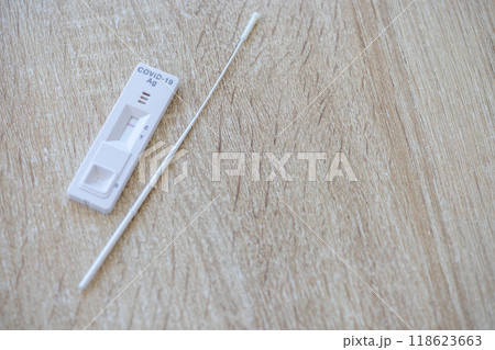 A COVID-19 test and a swab test 118623663