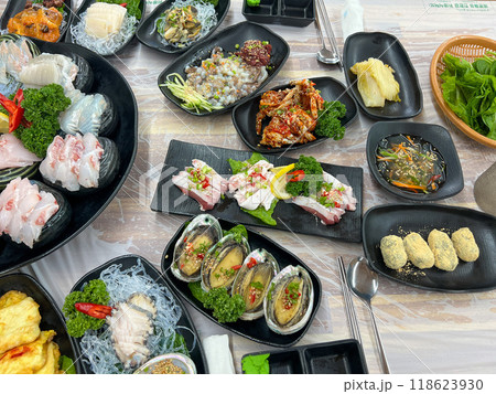 Korea style Seafood sashimi plate 118623930