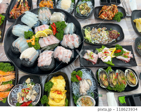 Korea style Seafood sashimi plate 118623934