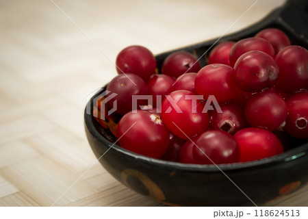 Ripe cranberries 118624513