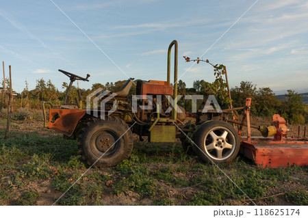 A versatile wheeled mechanism for rural areas. A versatile wheeled mechanism for rural areas. 118625174