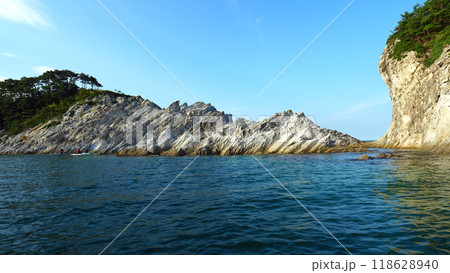 さっぱ船から見た浄土ヶ浜 118628940