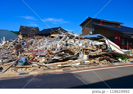 能登半島地震 震災後の商店街 穴水町 能登半島地震 震災後の商店街 穴水町 118628992