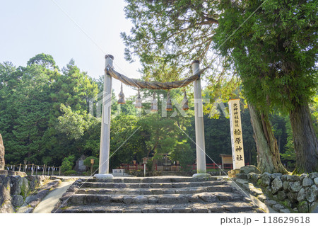 檜原神社（桧原神社）　注連柱　--奈良県桜井市三輪 118629618
