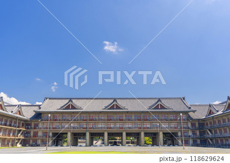 天理教教会本部 別席場前広場 天理教教会本部 別席場前広場 118629624