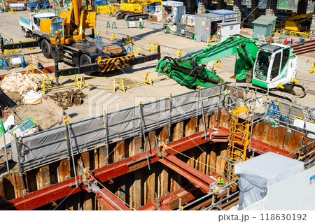 東京再開発 品川駅周辺の工事現場 2024.09 118630192