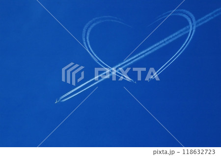 Beautiful blue sky and clouds background 118632723
