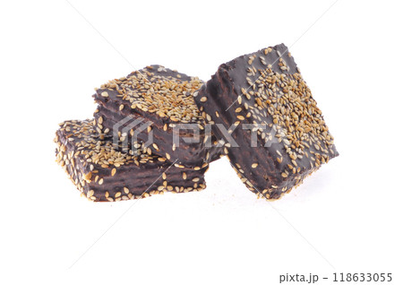Tasty cookie and cakes isolated on white background Tasty cookie and cakes isolated on white background 118633055