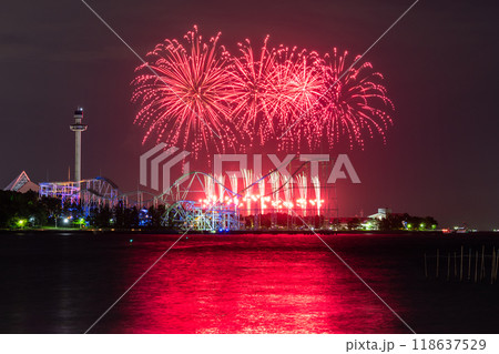 《神奈川県》八景島花火シンフォニア・海上で上がる花火大会 118637529