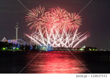《神奈川県》八景島花火シンフォニア・海上で上がる花火大会 《神奈川県》八景島花火シンフォニア・海上で上がる花火大会 118637531
