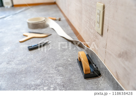 リフォーム DIY 床 クッションフロアの施工 CFカッター リフォーム DIY 床 クッションフロアの施工 CFカッター 118638428