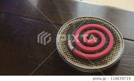 蚊取線香　イメージ 118639719