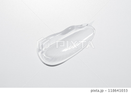 美しい化粧品の液体の水々しいローション 118641033