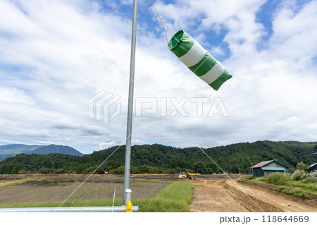 工事現場の吹き流し 118644669