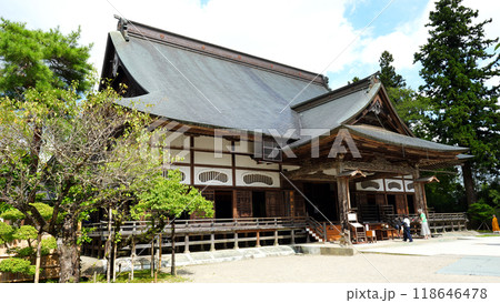 中尊寺_本堂の釈迦如来坐像 118646478
