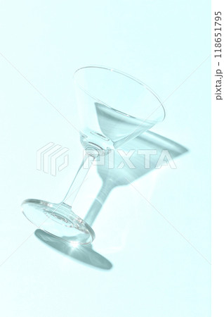 カクテルグラス　カップ　コップ 118651795