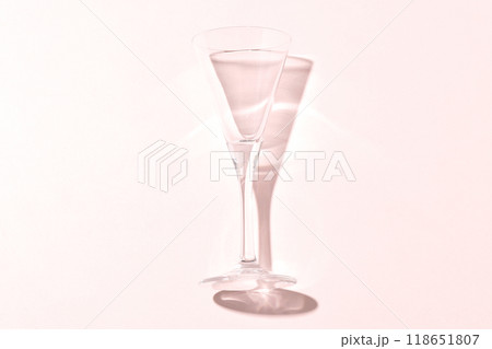 カクテルグラス　カップ　コップ 118651807
