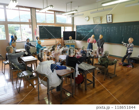 教室の風景 道の駅宮地岳かかしの里 熊本県天草市宮地岳町 教室の風景 道の駅宮地岳かかしの里 熊本県天草市宮地岳町 118651844