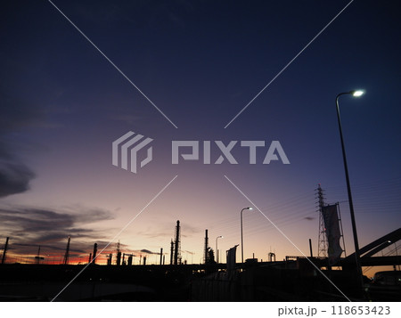 幻想的な夕景 118653423