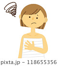 胸に包帯を巻いて痛がっている女性 118655356