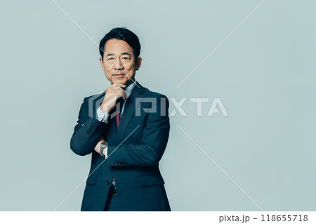 ミドルのビジネスマン 118655718