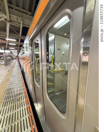 中央線のグリーン車 中央線のグリーン車 118655739