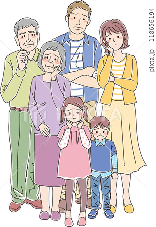 3世代6人家族_困った顔_全身 3世代6人家族_困った顔_全身 118656194