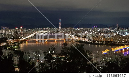 traffic in city at night 118665487