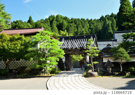 西室院(山門) 【和歌山県高野町】 西室院(山門) 【和歌山県高野町】 118668719