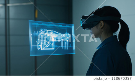 VRゴーグルを着用した技術者 118670357