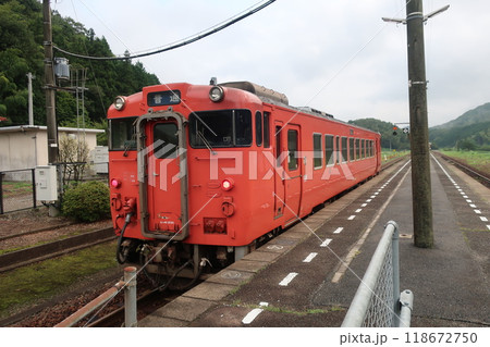 篠目駅の下り列車 118672750