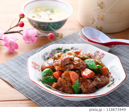 酢豚  ( すぶた ) 中華料理 118673949