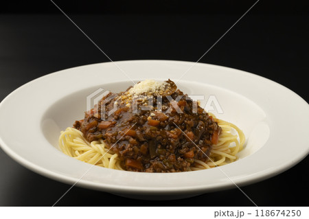 ミートソススパゲティ 粉チーズ 118674250