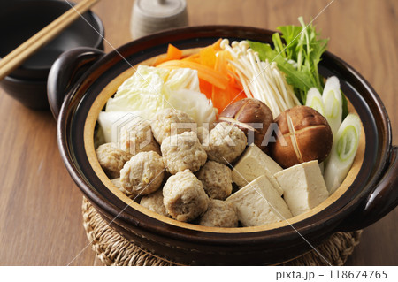 鶏肉のつみれ鍋 鶏肉のつみれ鍋 118674765