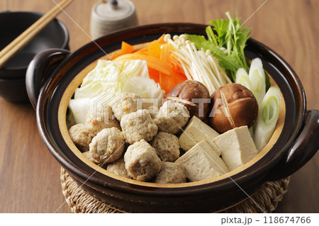 鶏肉のつみれ鍋 鶏肉のつみれ鍋 118674766