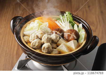 鶏肉のつみれ鍋 鶏肉のつみれ鍋 118674769