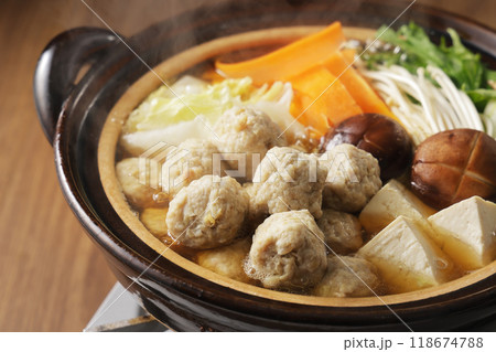 鶏肉のつみれ鍋 鶏肉のつみれ鍋 118674788