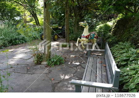 山梨県北杜市清里の複合観光エリア　萌木の村 118677026