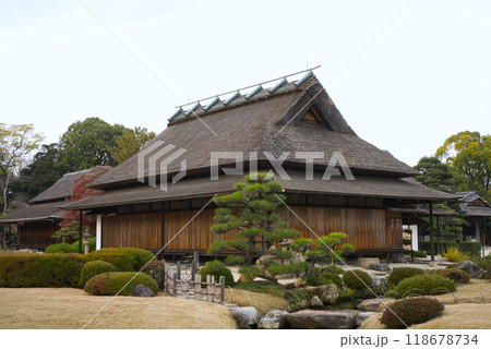 A traditional Japanese house in Korakuen Garden in Japan 118678734