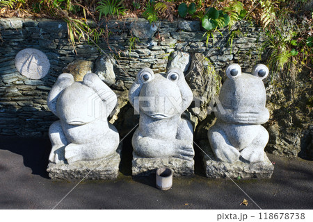Stone statues of three monkeys showing different poses in Nanzoin Temple Stone statues of three monkeys showing different poses in Nanzoin Temple 118678738