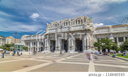 Front view of Milan antique central railway station timelapse hyperlapse. 118680593