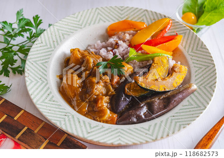 夏野菜のせ雑穀カレー 夏野菜のせ雑穀カレー 118682573