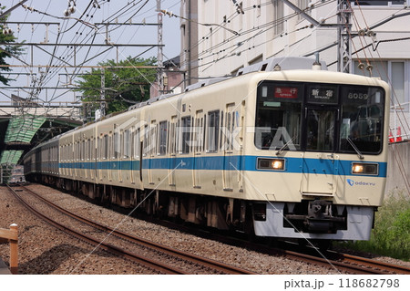 小田急小田原線を走行する8000形電車(1000形電車)_2010/5/17撮影 118682798