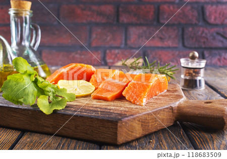 raw salmon with fresh lemon and salt raw salmon with fresh lemon and salt 118683509
