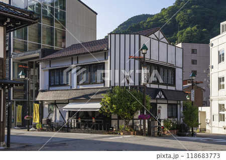 宇奈月温泉街の福多屋菓子舗 宇奈月温泉街の福多屋菓子舗 118683773