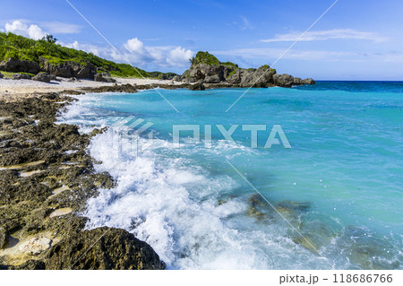 沖縄　海岸　空 118686766