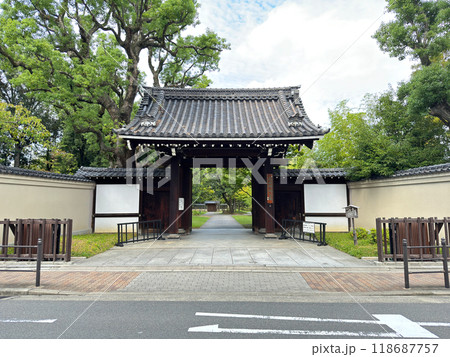 藤田邸跡公園の南出入口（旧藤田邸庭園。大阪市都島区網島町） 118687757
